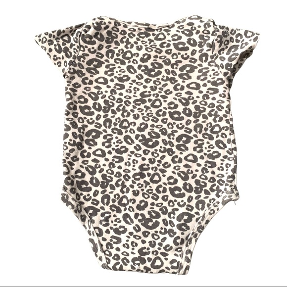 5/$25 Jessica Simpson Leopard SL Snap Button Onesie Bodysuit Baby 6-9 Months - Picture 2 of 2